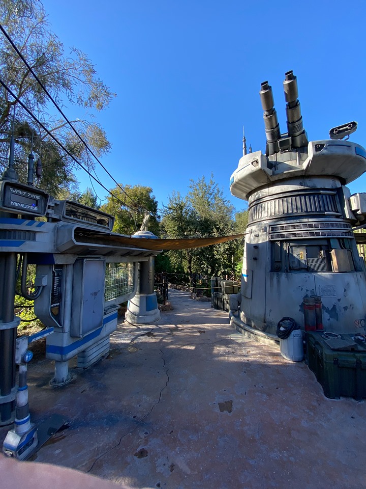 Disneyland Rise Rise of the Resistance - Tips and Info - Food at Disneyland